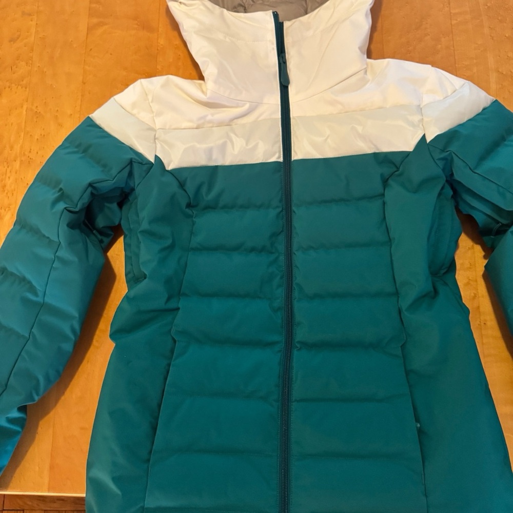Helly Hansen Green and White Ski Jacket